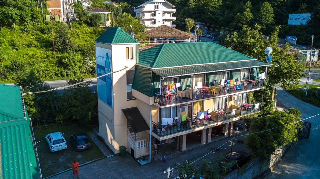 Green Hotel クヴァリアティ エクステリア 写真
