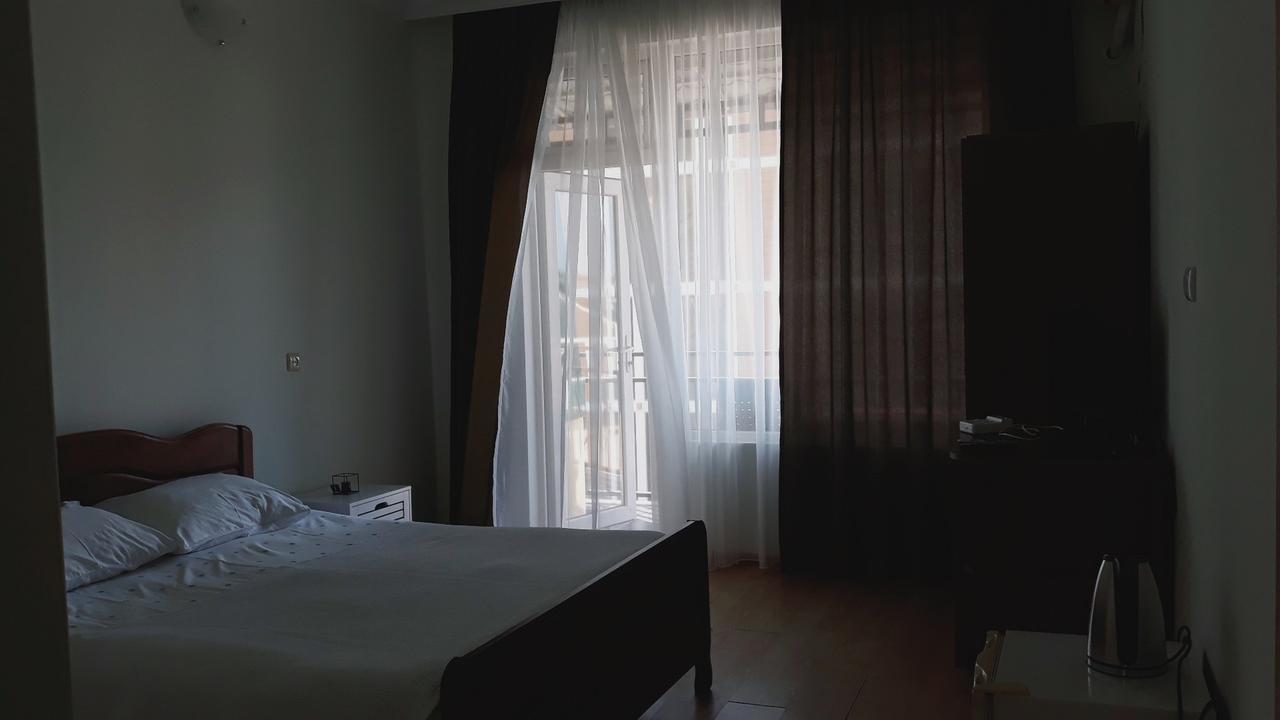 Green Hotel クヴァリアティ エクステリア 写真